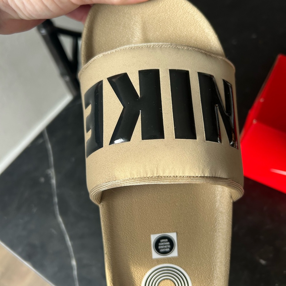 Nike Men's Sandals in Metallic Gold and Black